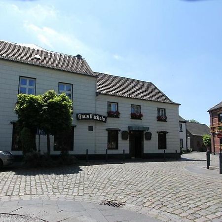 Landhaus Michels Garni Kaarst Bagian luar foto